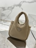 Prada 18x 15.5x 10cm 1BA359