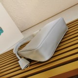 Prada HOBO 1NE515 23x13x5cm