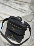 Prada 18x 11.5x 7.5cm 1BH202