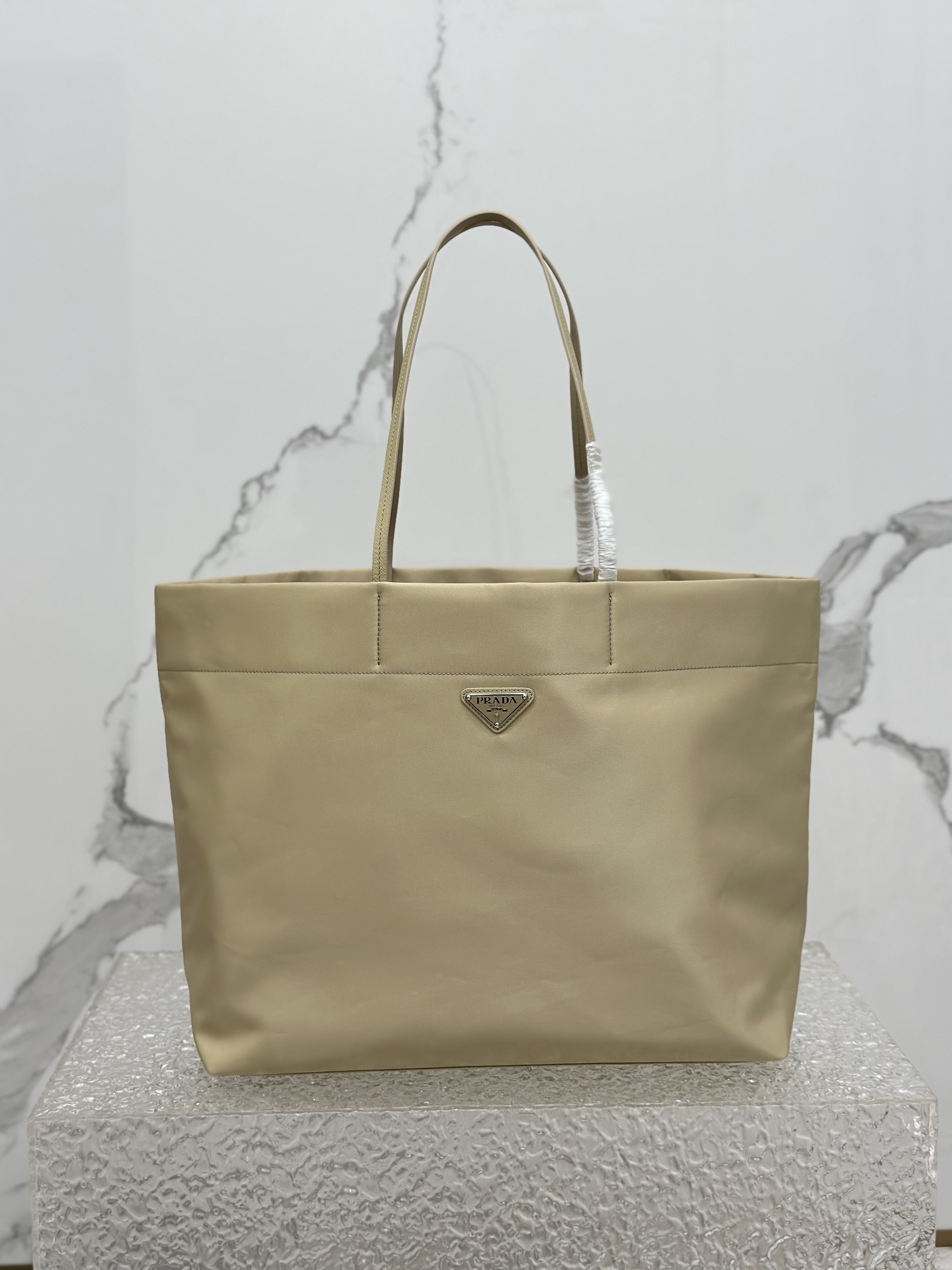 Prada Saffiano 40x34x16cm 1BG107