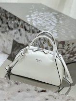 Prada 31×16×13.5cm 1BA365