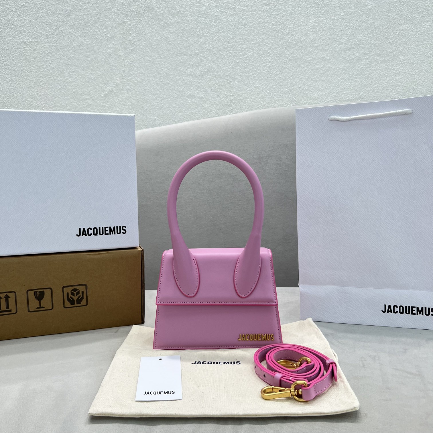Jacquemus modello: 2044 18x15.5x8cm