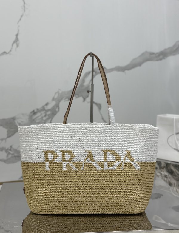 Prada 37×30×14cm 1BG442