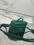 Prada 18x 11.5x 7.5cm 1BH202