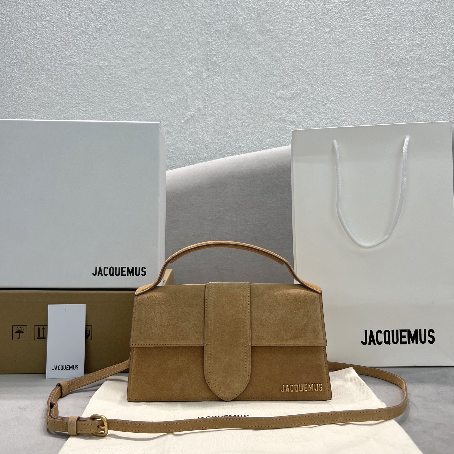 Jacquemus modello: 2056 24x13x7cm / 18x6x7cm