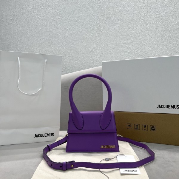 Jacquemus modello: 2044 18x15.5x8cm