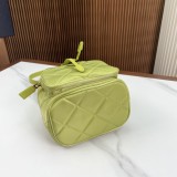 Prada 1BH038 22.5x 17.5x 12cm