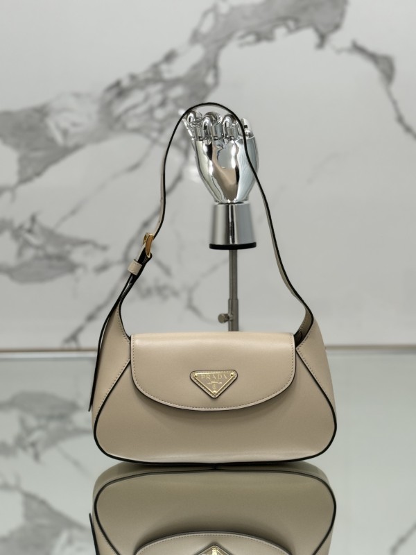 Prada 25× 5.5cm 1BD358