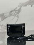 Prada 18*12.5*2.5cm 2VD061