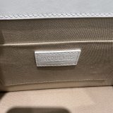 Jacquemus modello: 24x18x10cm