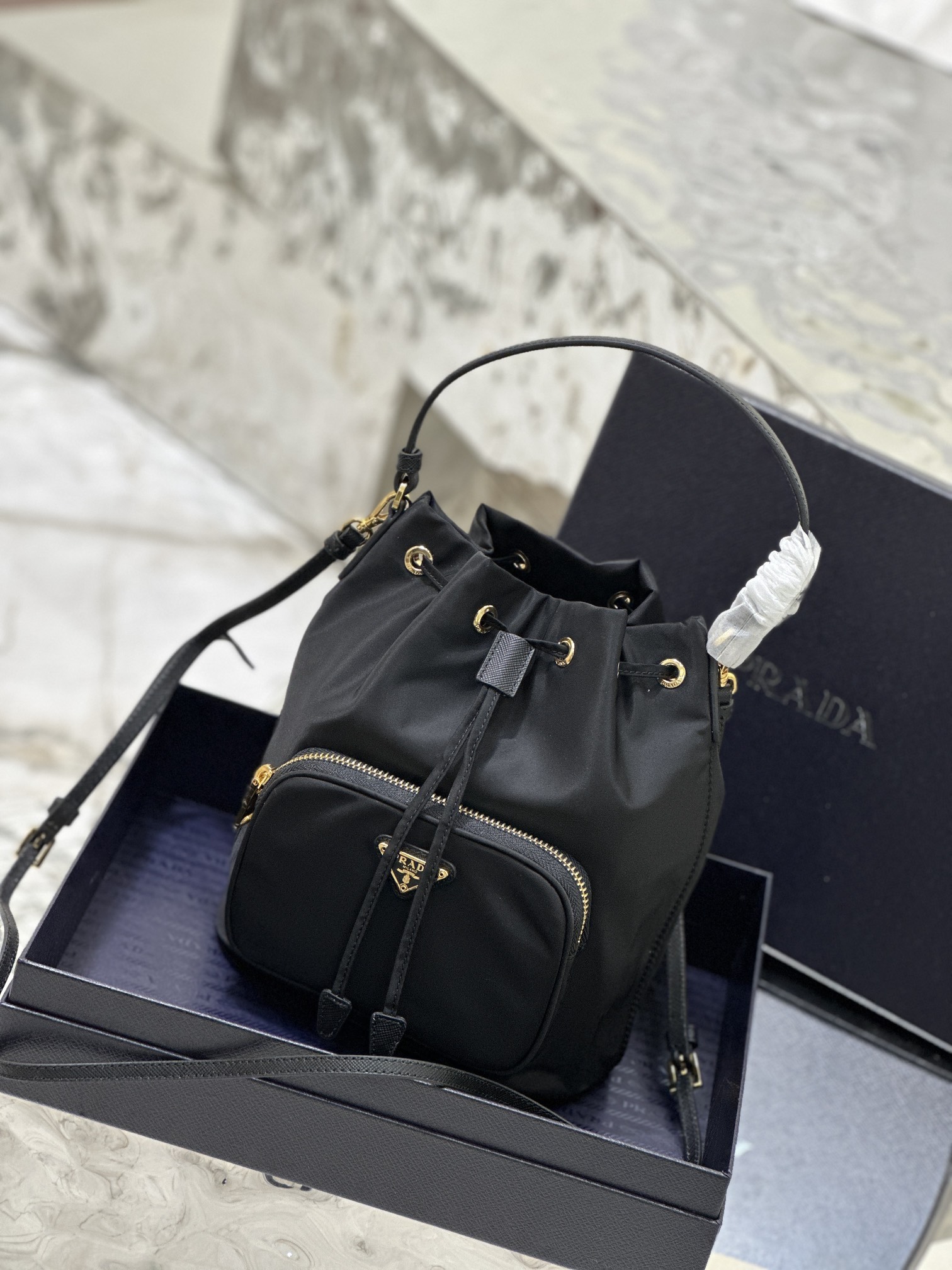 Prada 18x23x12cm 1BH038