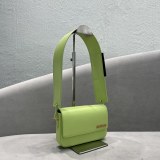 Jacquemus modello: 2038 19x 13x 3.5cm