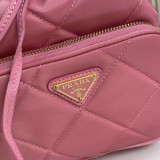 Prada 1BH038 22.5x 17.5x 12cm