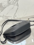 Prada 32×19×4.5cm 1BA421