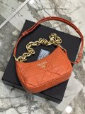 Prada 25 x 18x 7cm 1BC157