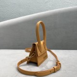 Jacquemus modello: 2102 12x8x5cm