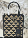 Prada 17x 19x 6cm 1BA355