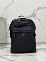 Prada 31x 43.5X 20cm 2VD048