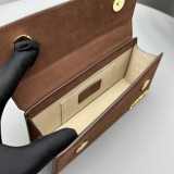 Jacquemus modello: 2053 21x 10x 6 cm