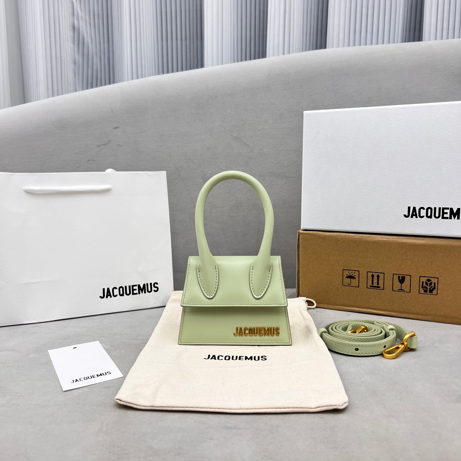Jacquemus modello: 2102 12x8x5cm