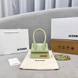 Jacquemus modello: 2102 12x8x5cm