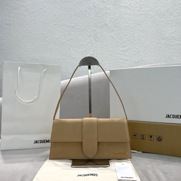 Jacquemus modello: 2036 28x 13,5x 6CM