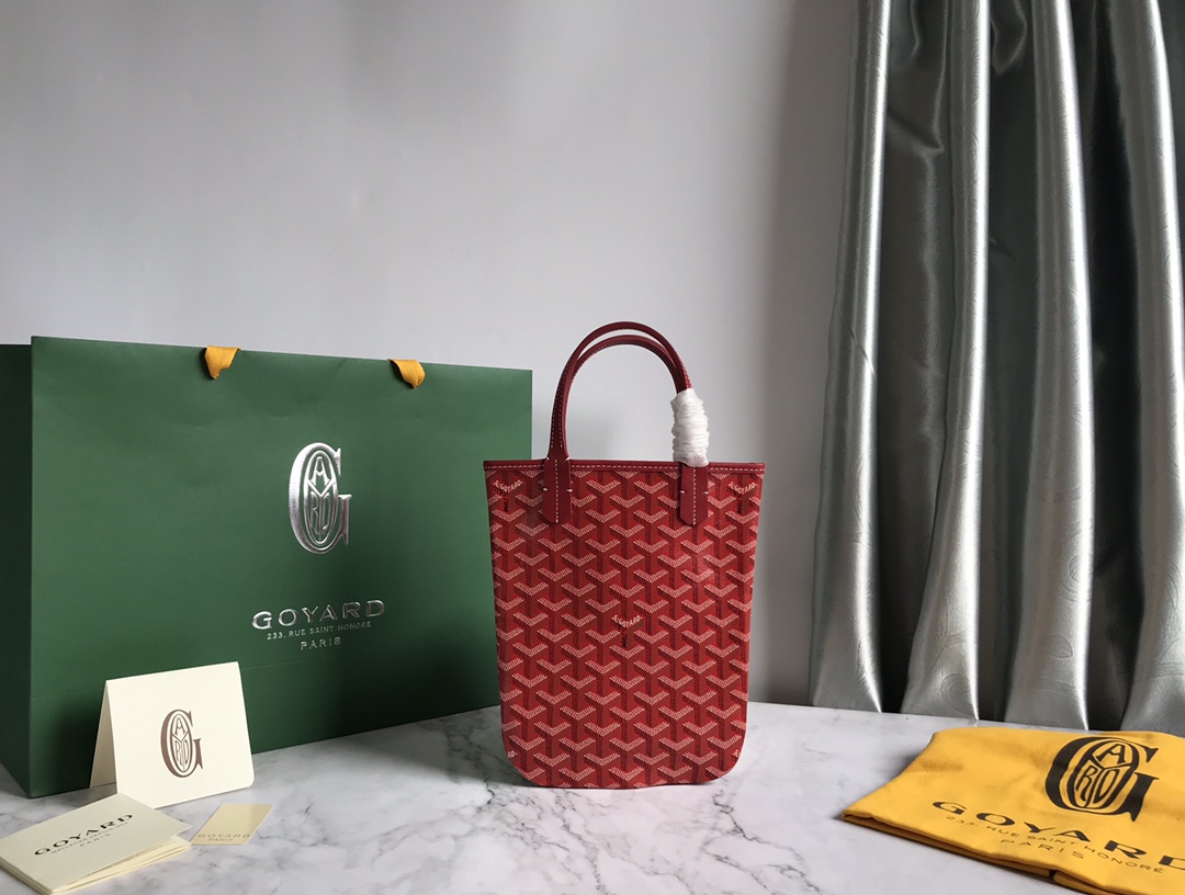 GOYARD Poitiers 020187 21x24cm