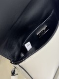 Prada 18*12.5*2.5cm 2VD061