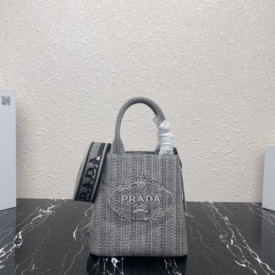 Prada 1BA343 21x 22x 10cm