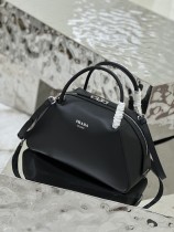 Prada 31×16×13.5cm 1BA365