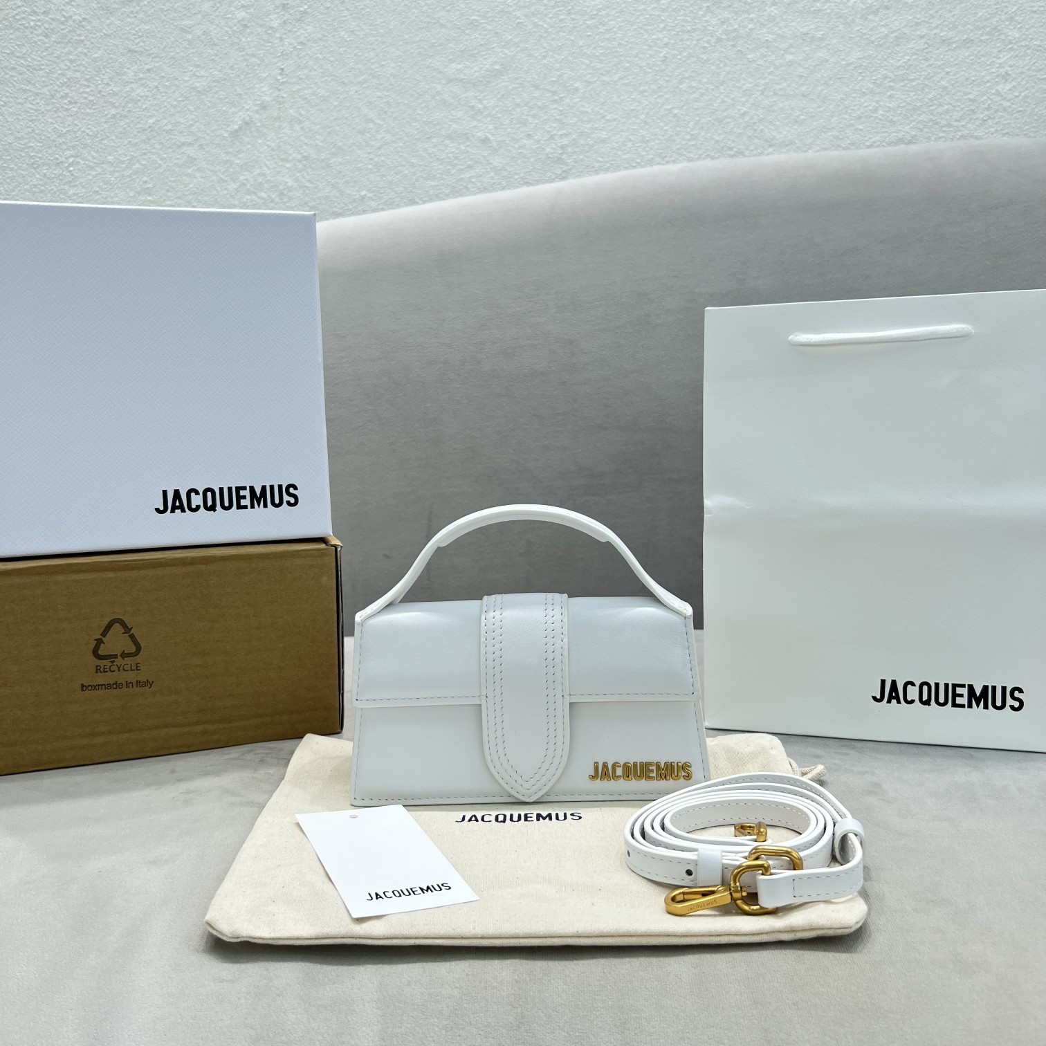 Jacquemus modello: 2056 24x13x7cm / 18x6x7cm