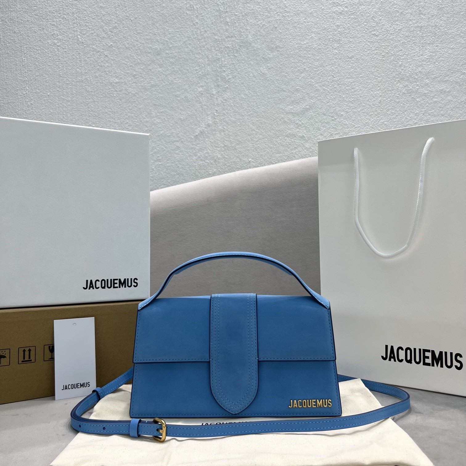 Jacquemus modello: 2056 24x13x7cm / 18x6x7cm