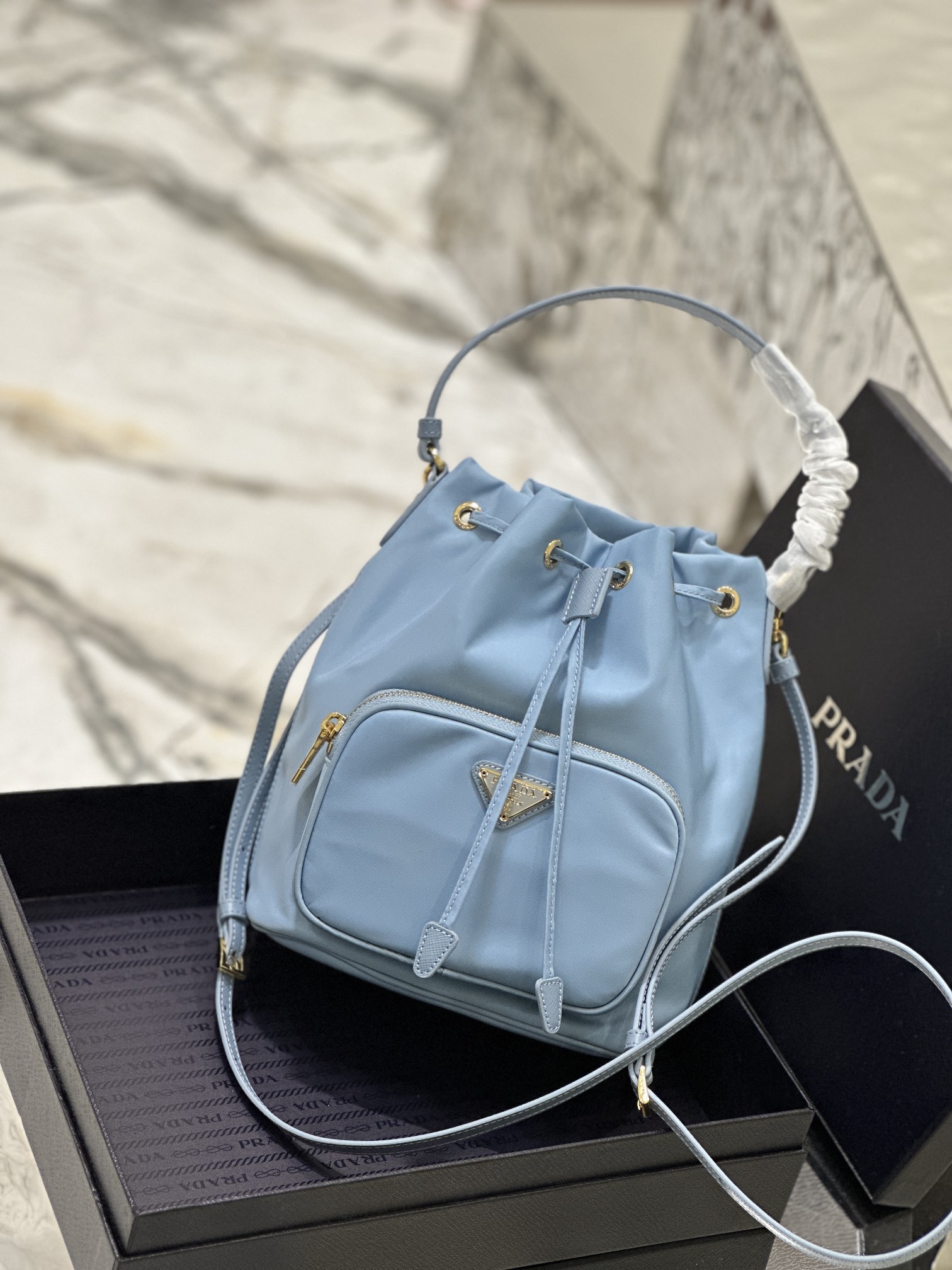 Prada 18x23x12cm 1BH038