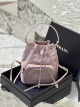 Prada 18x23x12cm 1BH038
