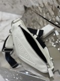 Prada 26×14×12cm 1BH190