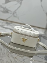 Prada 18x 11.5x 7.5cm 1BH202
