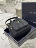 Prada 18x23x12cm 1BH038