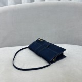 Jacquemus modello: 2036 28x 13,5x 6CM