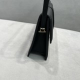 Jacquemus modello: 2036 28x 13,5x 6 cm