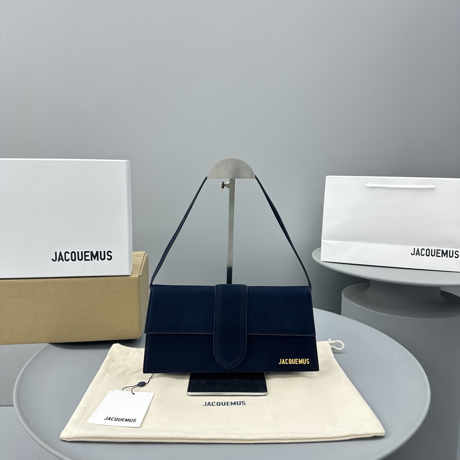 Jacquemus modello: 2036 28x 13,5x 6 cm