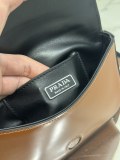 Prada 18*12.5*2.5cm 2VD061