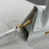Jacquemus modello: 2102 12x8x5cm