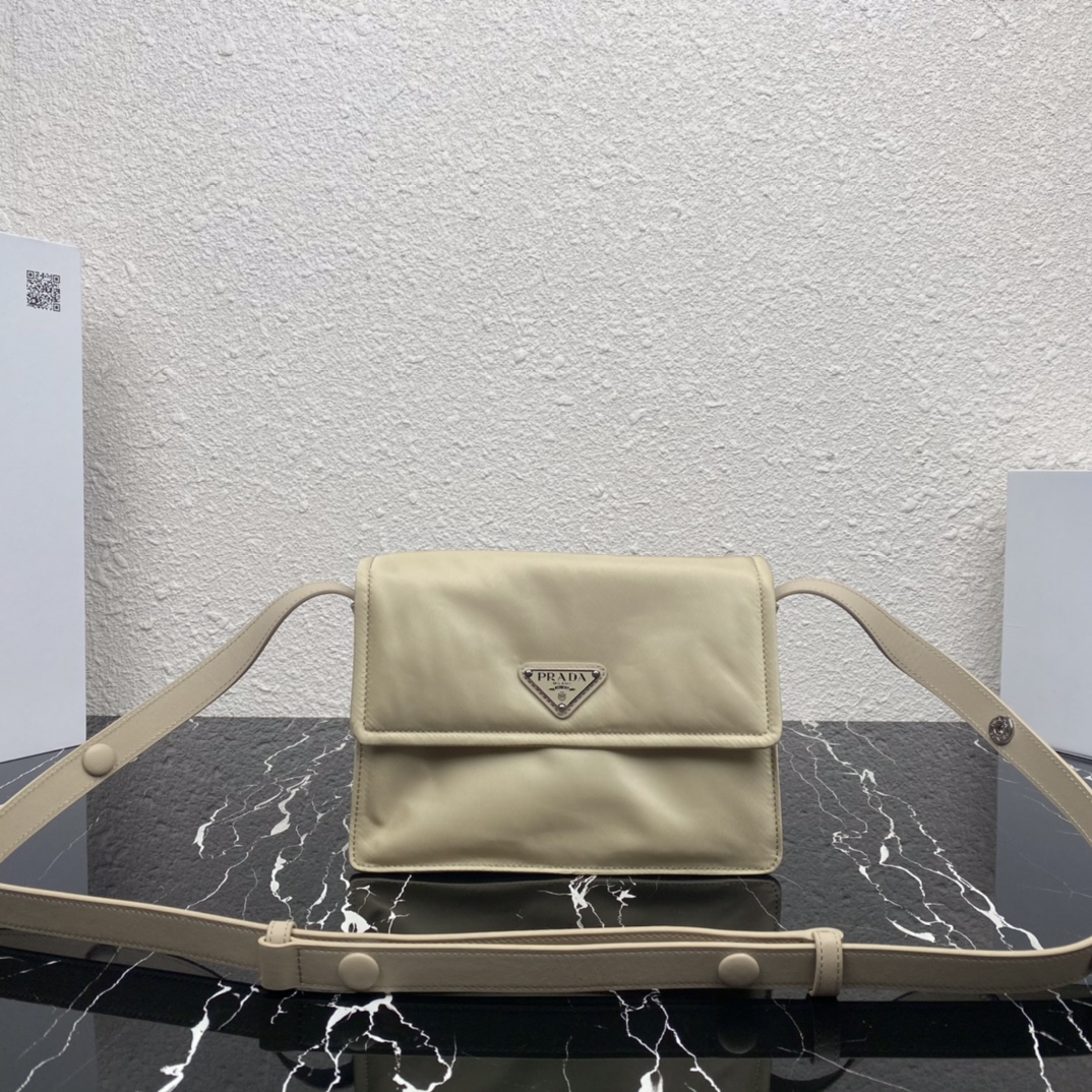 Prada 1BD313 16x11x23cm