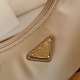 Prada HOBO 1NE515 23x13x5cm