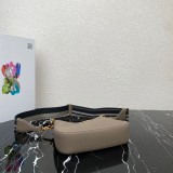 Prada 1BH193 24x 18x 6cm