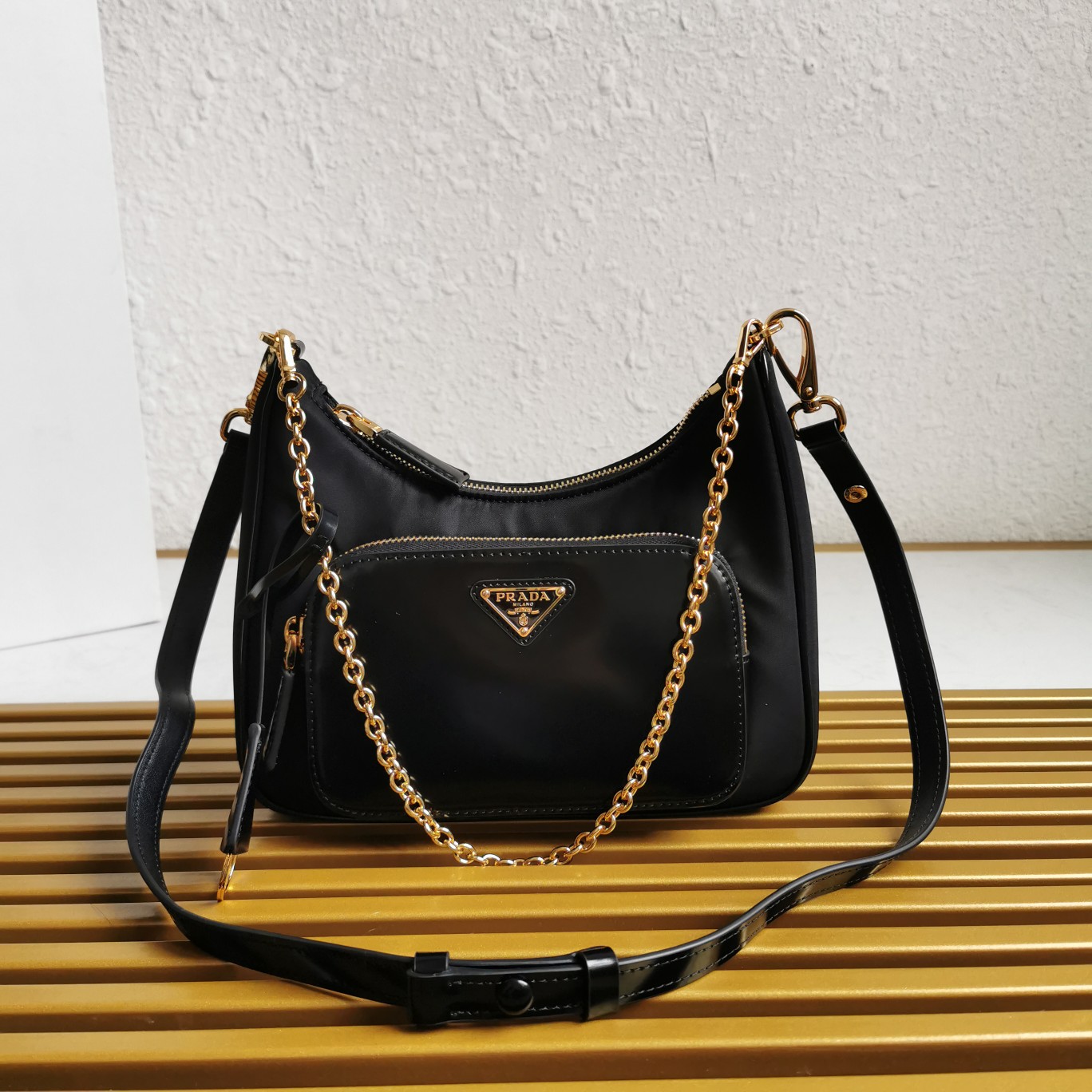Prada 1BC198 22x 19.5x 6cm