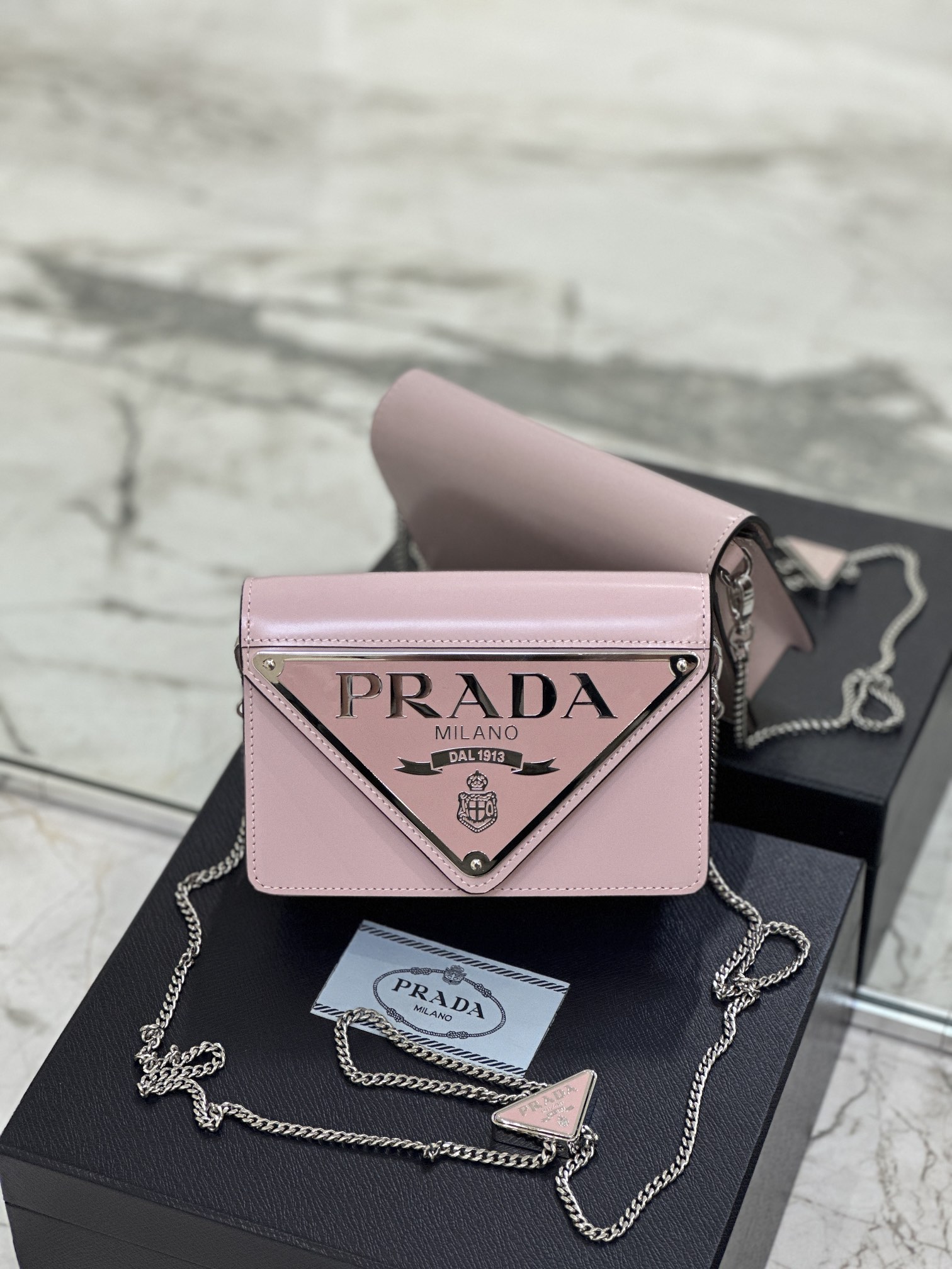 Prada 17×9.5×3.5cm 1BH189