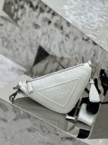 Prada 26×14×12cm 1BH190