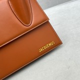 Jacquemus modello: 24x18x10cm