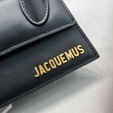 Jacquemus modello: 2102 12x8x5cm